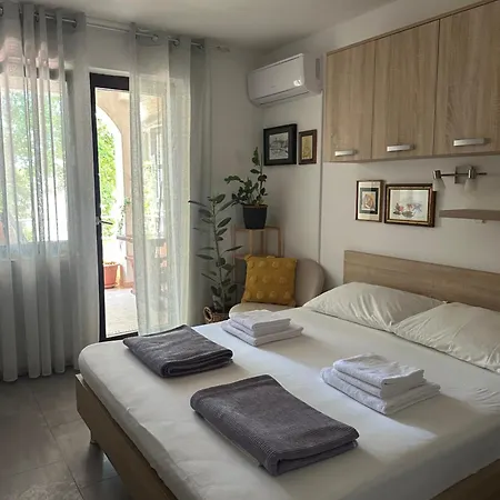 Stefanija Appartement Selce